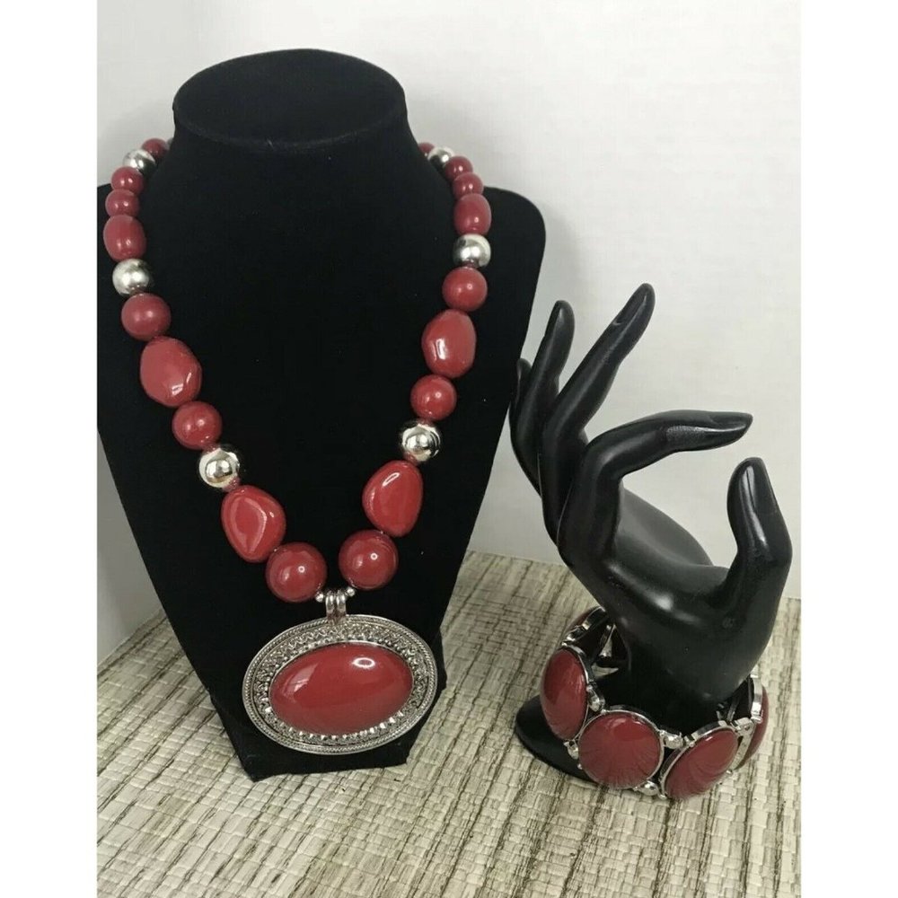 Gorgeous Red Beaded Statement Necklace‎ And Bracelet Set